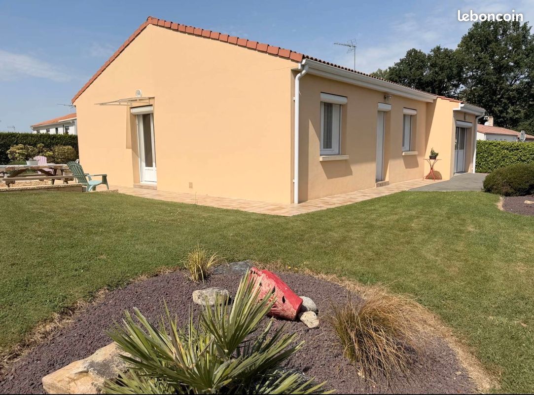 Maison 4 pièces 82 m² · à La Châtaigneraie · 82 m² · 950 €/mois