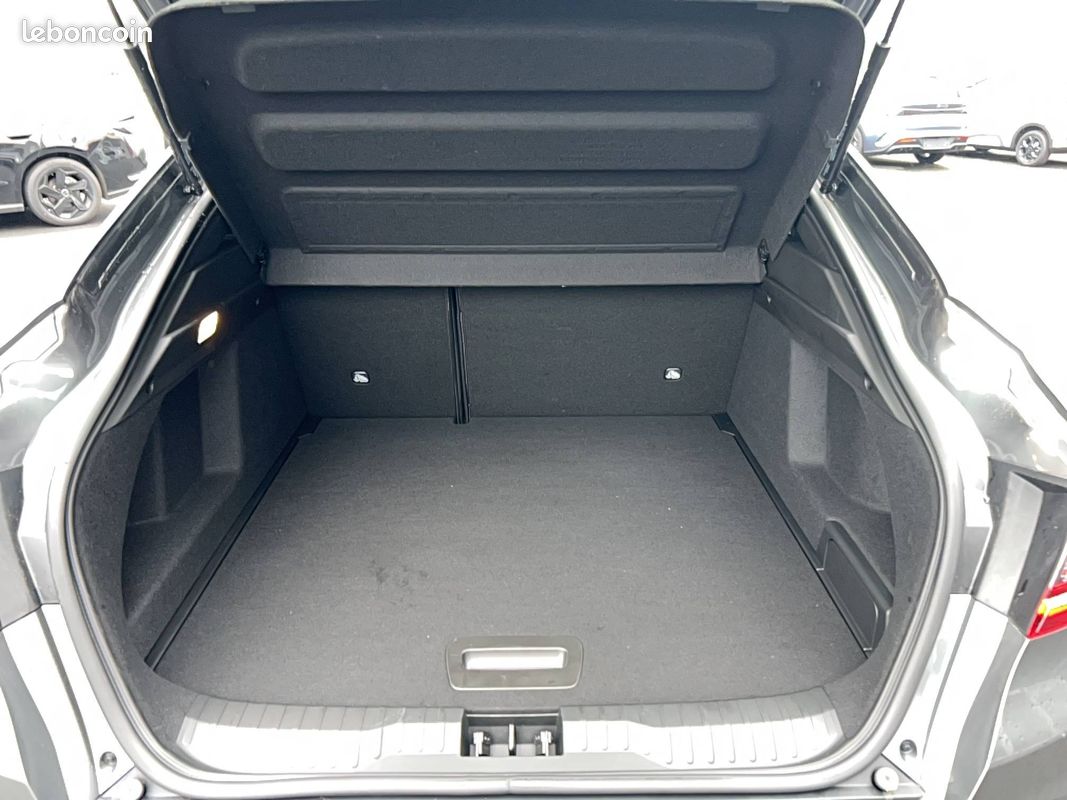 RENAULT Arkana E-Tech hybride 145 - 22 Engineered (image 11)
