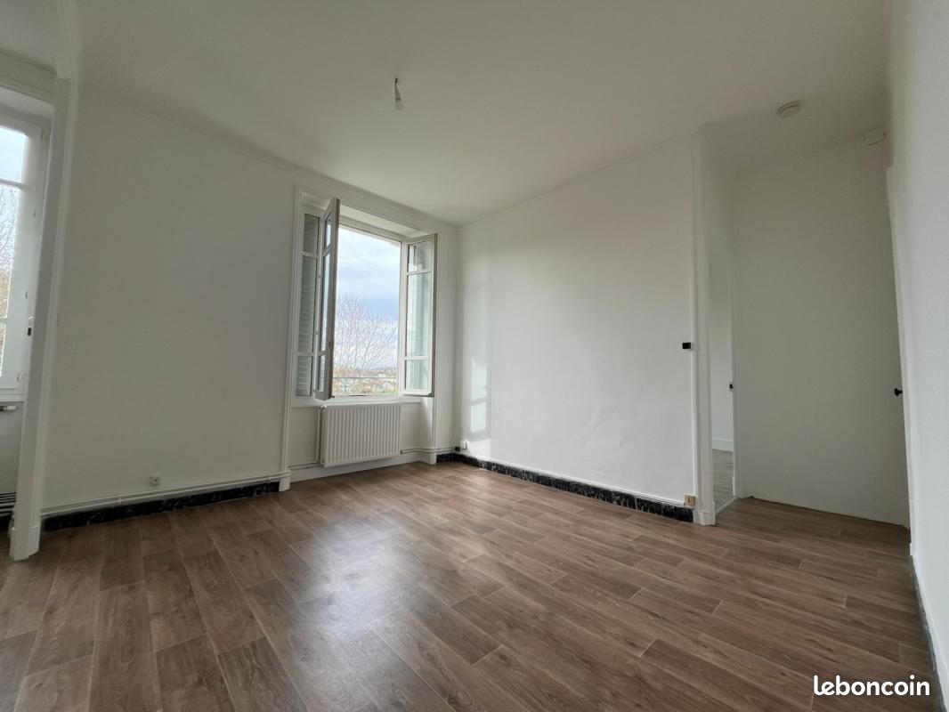 Appartement 4 pièces 56 m² · à Thizy-les-Bourgs · 56 m² · 391 €/mois