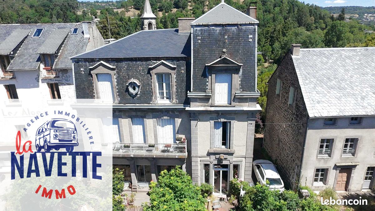 Immeuble 1300 m² · à Murol · 1 300 m² · 319 000 €