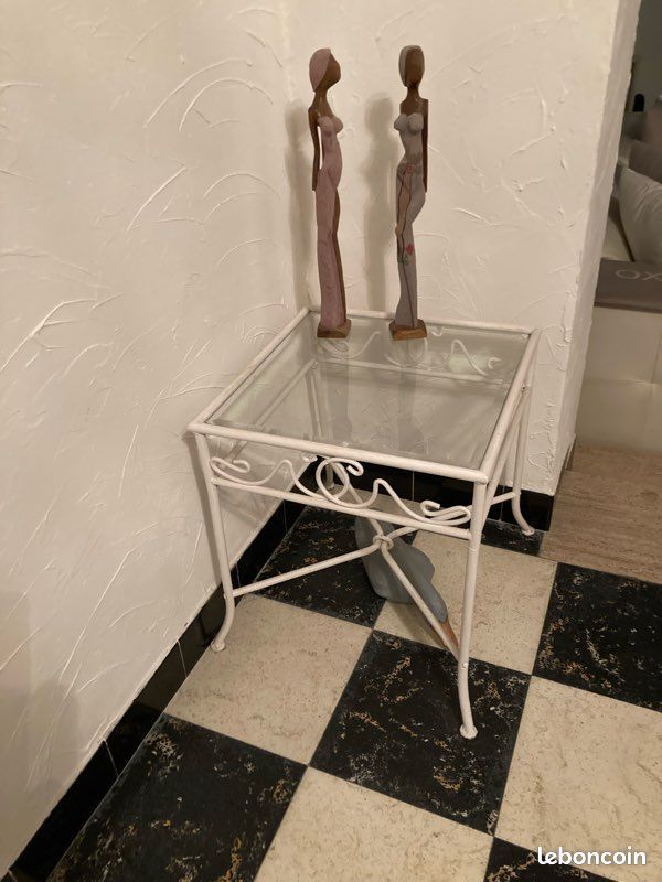 Bout de canapé blanc et verre trempé (image 1)