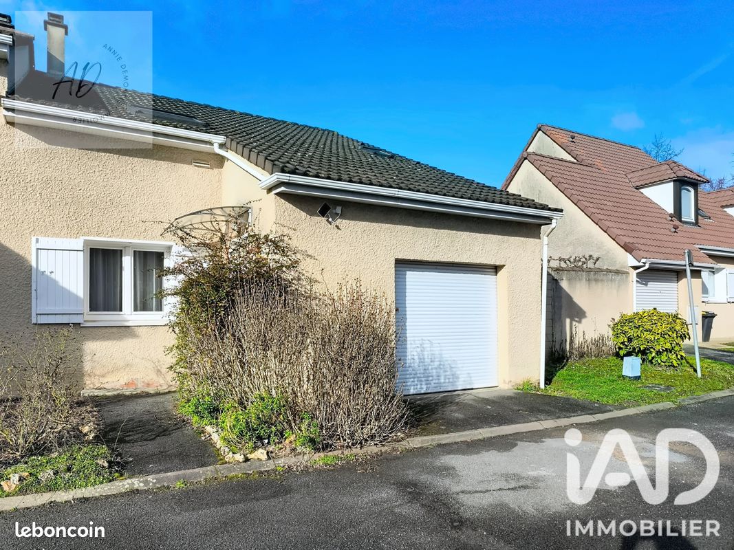 Maison 4 pièces 106 m² · à Thiais · 106 m² · 382 000 €