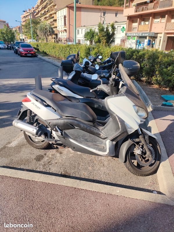 Yamaha xmax (image 2)