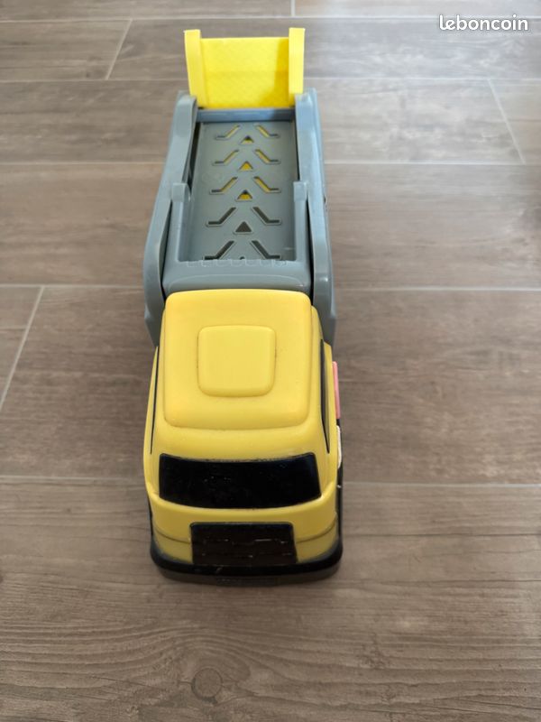 Jeux camion transport de voitures (image 1)