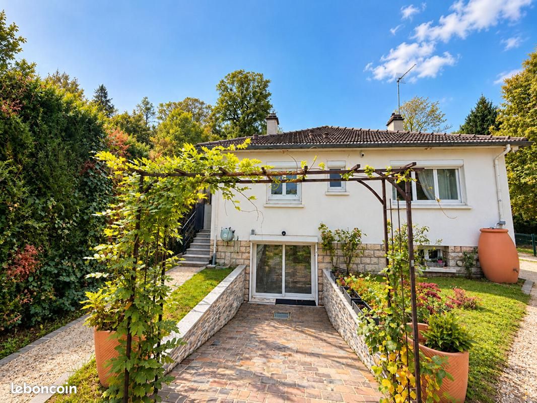 Maison 5 pièces 127 m² · à Lamorlaye · 127 m² · 399 500 €