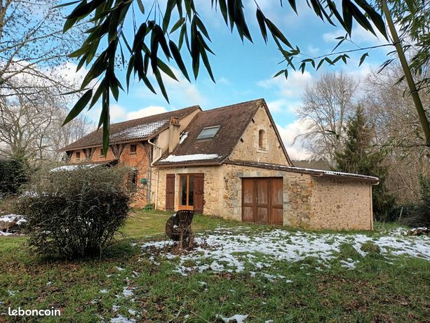 Ensemble de 2 maisons avec garage et dépendances