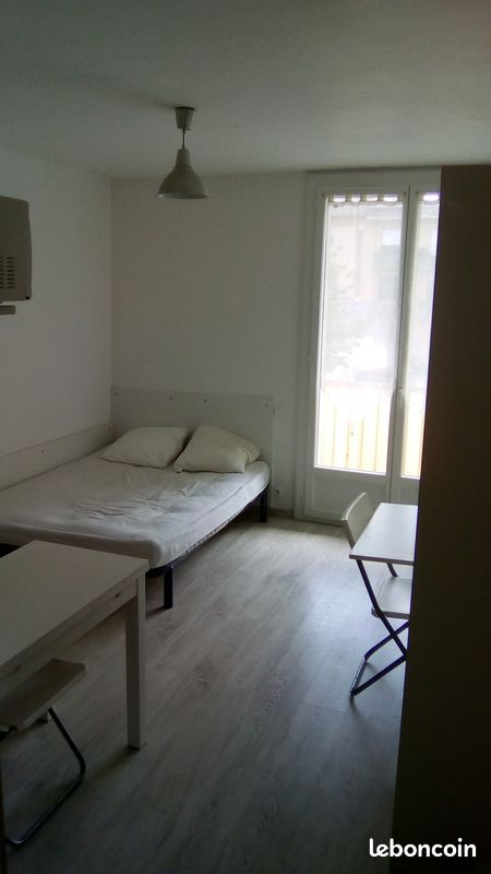 Appartement 1 pièce 16 m² · à Cahors · 16 m² · 400 €