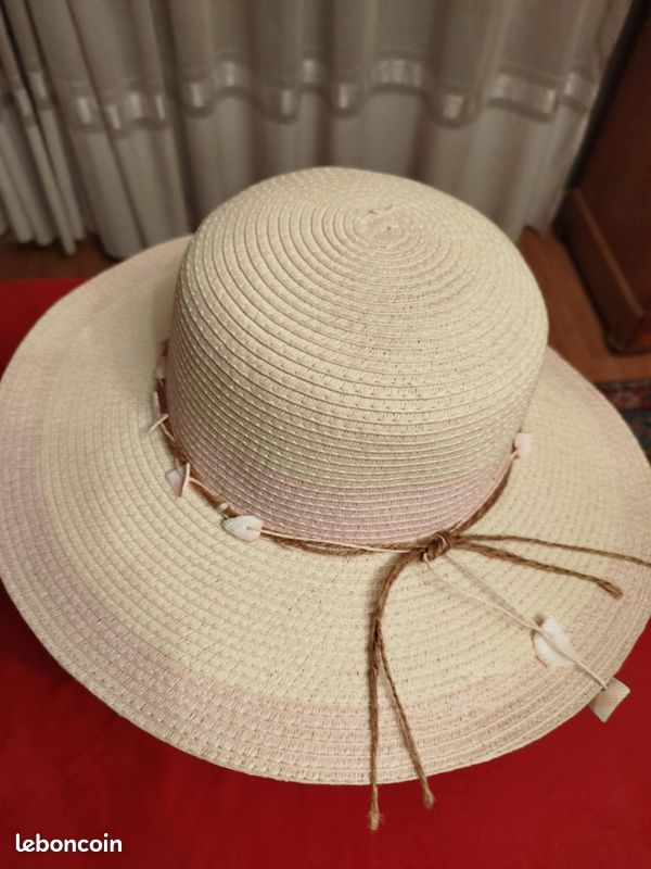 Chapeau Rose CATCH ME - Taille 56 Cm - Neuf Avec étiquettes - Style Cérémonie/robe