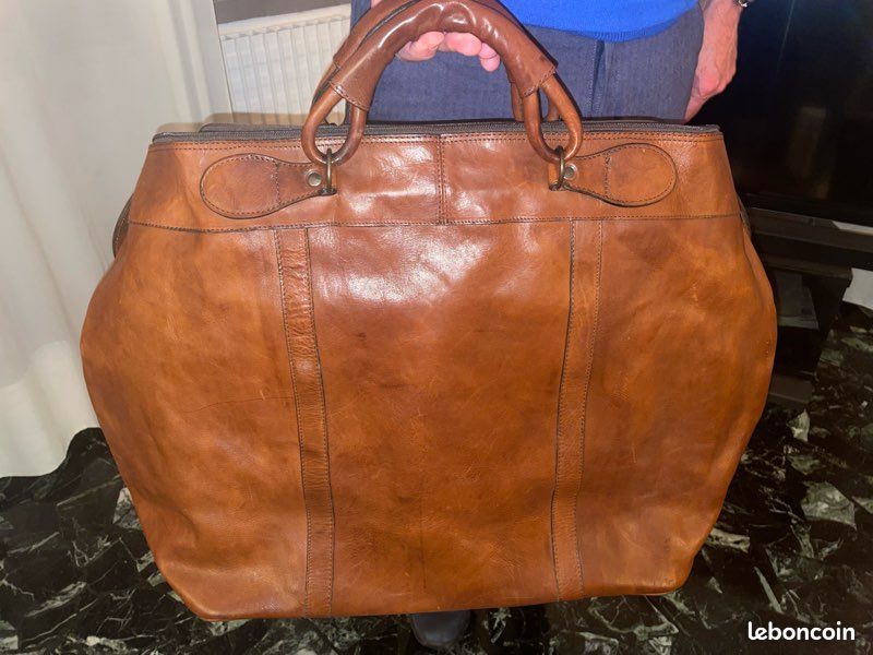 Superbe valise vintage des années 70 en véritable cuir, 100% made in italy, de la marque C&C (image 2)