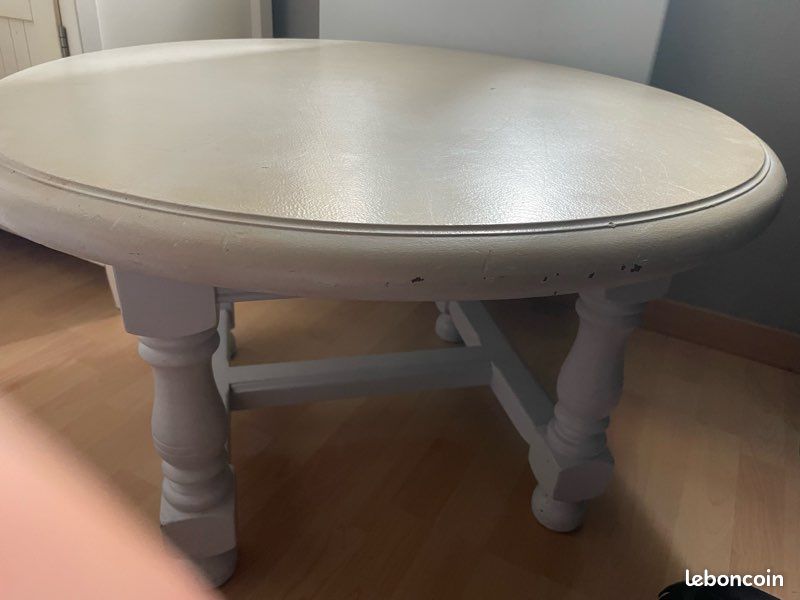 Table basse en chêne peint (image 1)