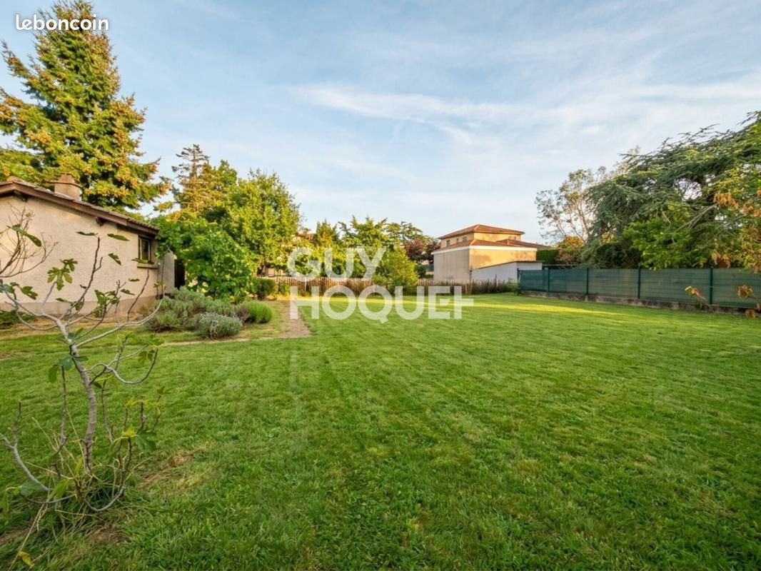 Terrain Brindas · 269 000 €