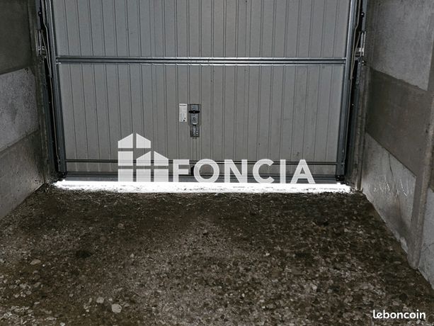 https://img.leboncoin.fr/api/v1/lbcpb1/images/5e/43/fd/5e43fd1919006e53300a5c0563c541dd31a0f506.jpg?rule=ad-image