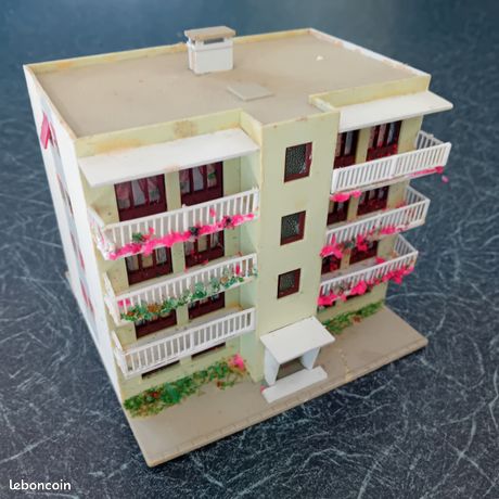 JOUEF HO IMMEUBLE HLM maquette montée EUR 5,50 - FR
