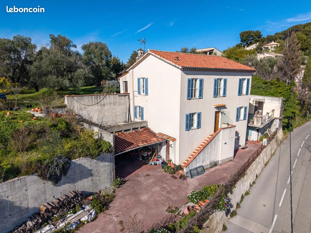 Appartement 3 pièces 126 m² · à Colomars · 126 m² · 400 000 €