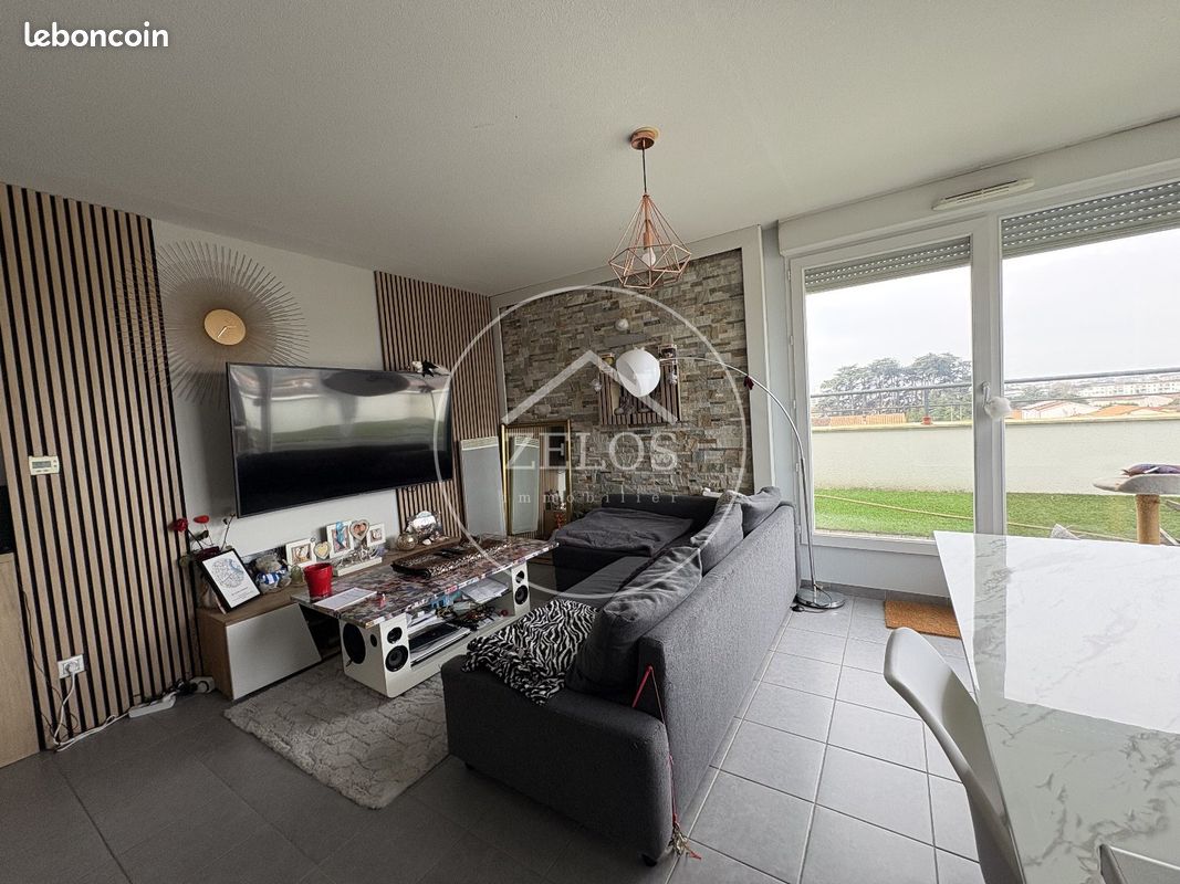 Appartement 4 pièces 86 m² · à Cenon · 86 m² · 239 000 €