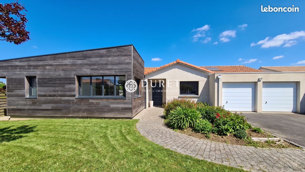 Maison 8 pièces 176 m² · à Orée d'Anjou · 176 m² · 366 000 €