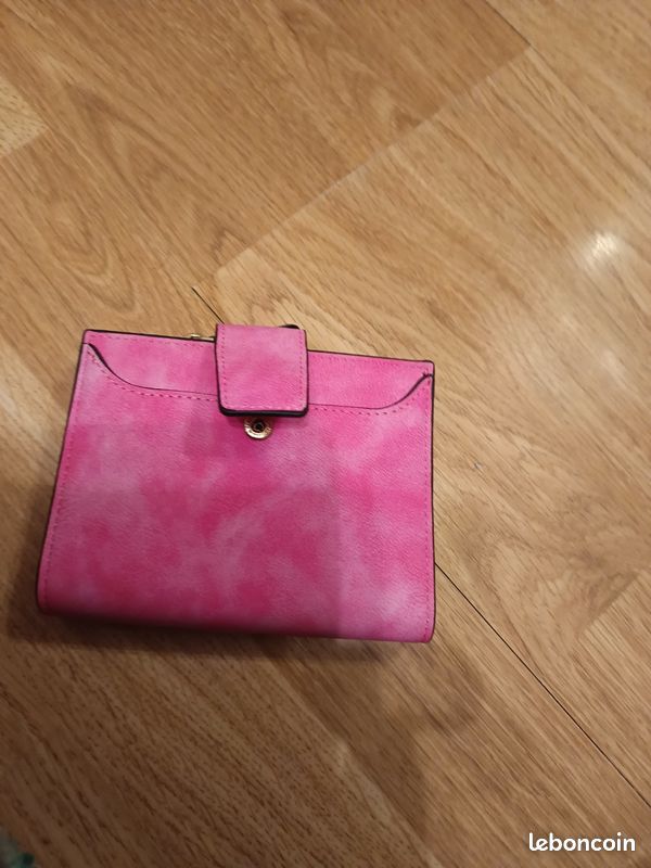 Portefeuille De Voyage Paperthinks En Cuir Recyclé Rubis (rose Vif) - Neuf Avec étiquettes