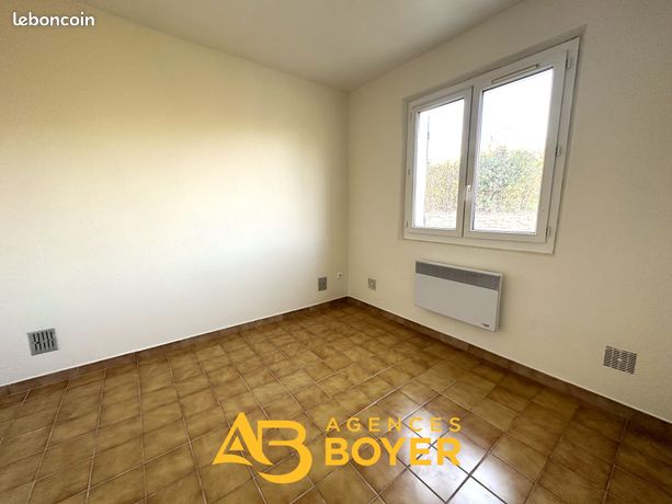 https://img.leboncoin.fr/api/v1/lbcpb1/images/5e/49/07/5e4907c22d49971f6a837d13516aee220bef0663.jpg?rule=ad-image