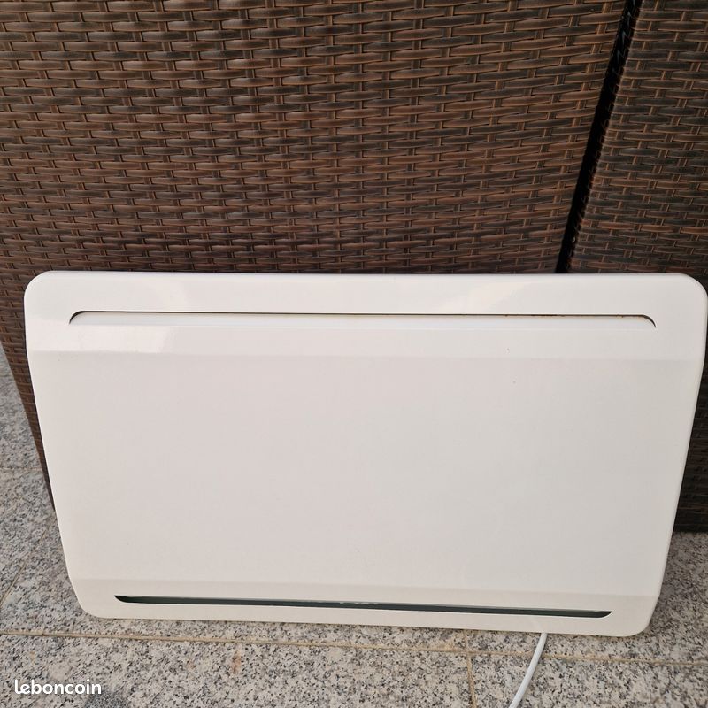 Radiateur murale 1500W (image 1)