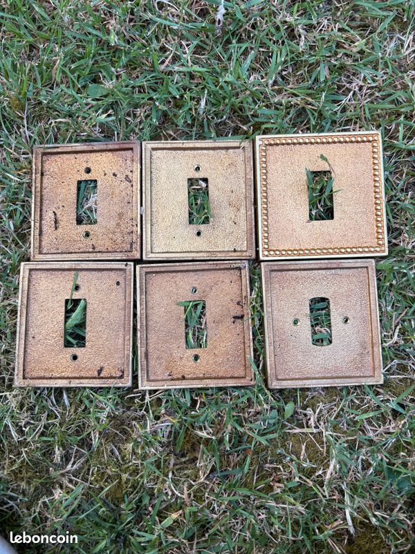 Cache interrupteur laiton (image 1)