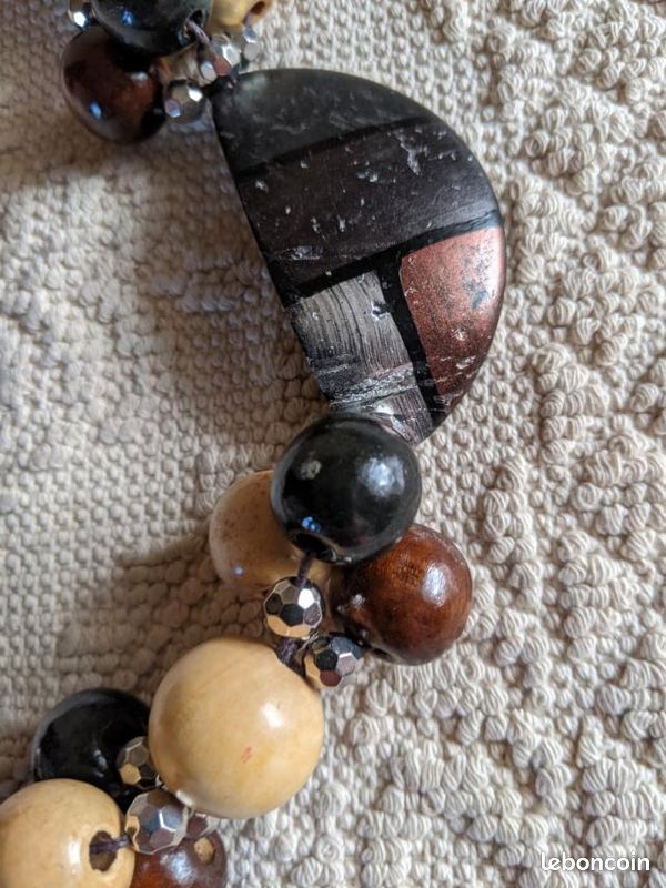 Collier (image 2)