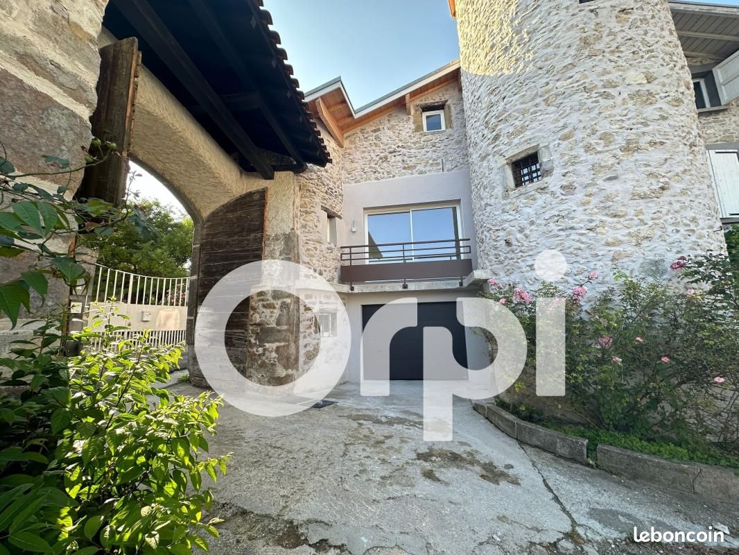 Appartement 5 pièces 123 m² · à Fontanil-Cornillon · 123 m² · 379 000 €