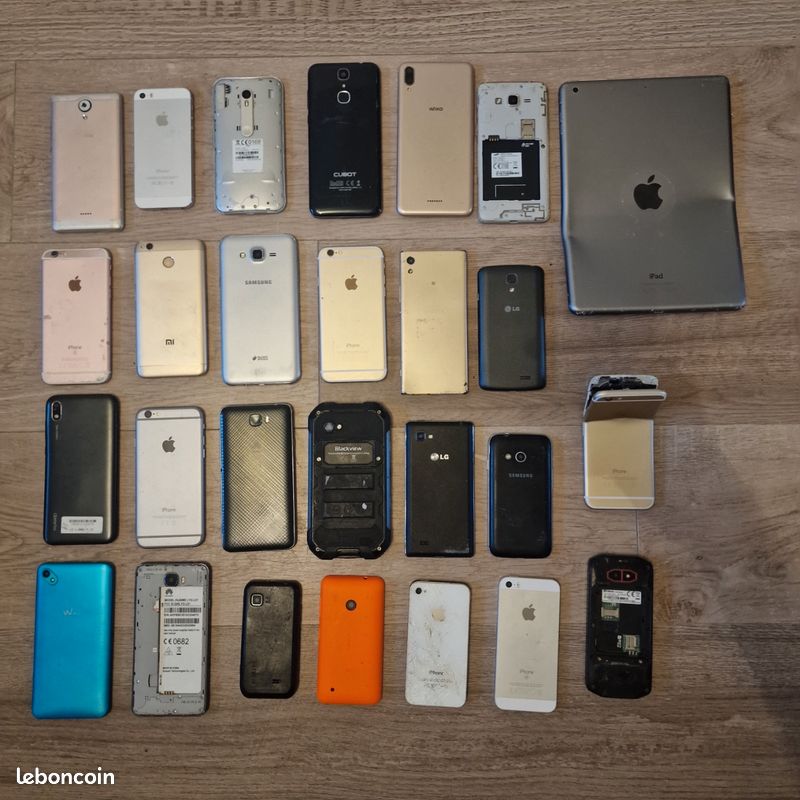 Lot De 10 IPhone HS - Pour Pièces Détachées - Débloqués