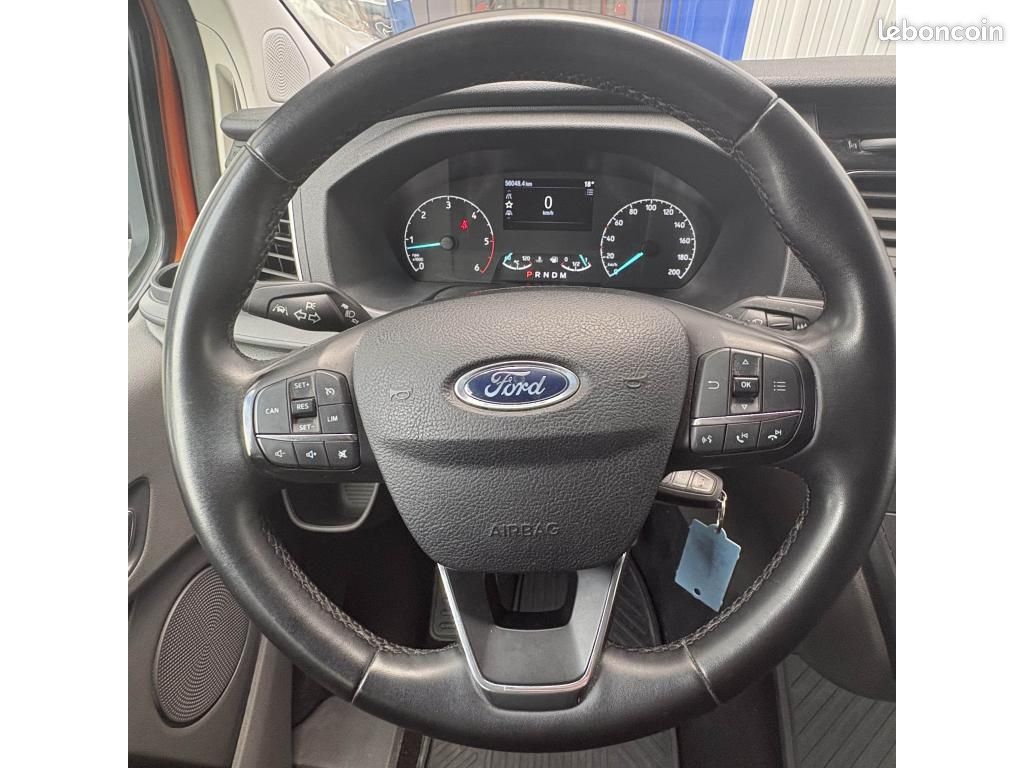 FORD TRANSIT CUSTOM 2.0 EcoBlue 130 BVA S&S CA LIMITED (image 11)