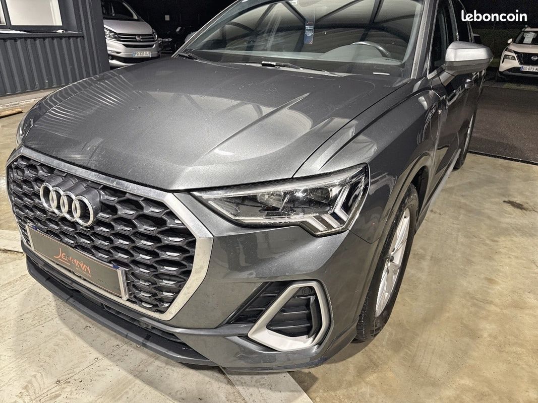 AUDI Q3 Sportback 45 TFSIe 245 ch S tronic 6 S line (image 21)