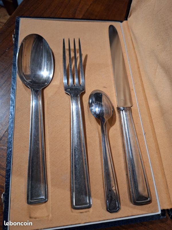 Coffret de 4 couverts en métal argenté (image 4)