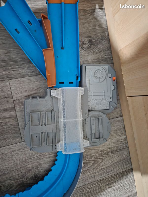 Circuit hot wheels (image 3)