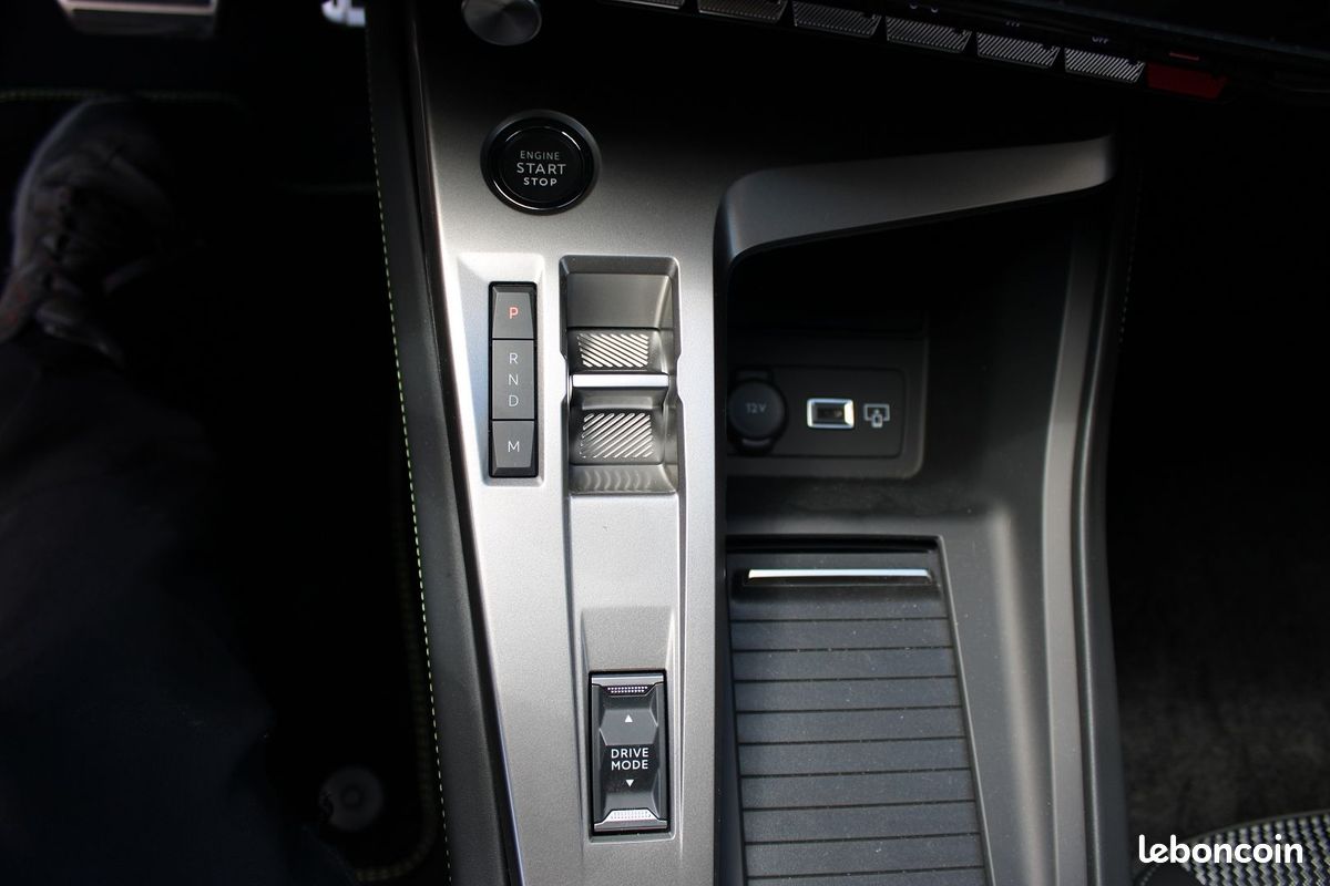 Peugeot 308 PHASE 4 BLUE HDI 130 CV GT GPS 3D CAMÉRA RE USB JA 18 I-COKPIT FULL LED BOITE AUTO EAT-8 (image 14)