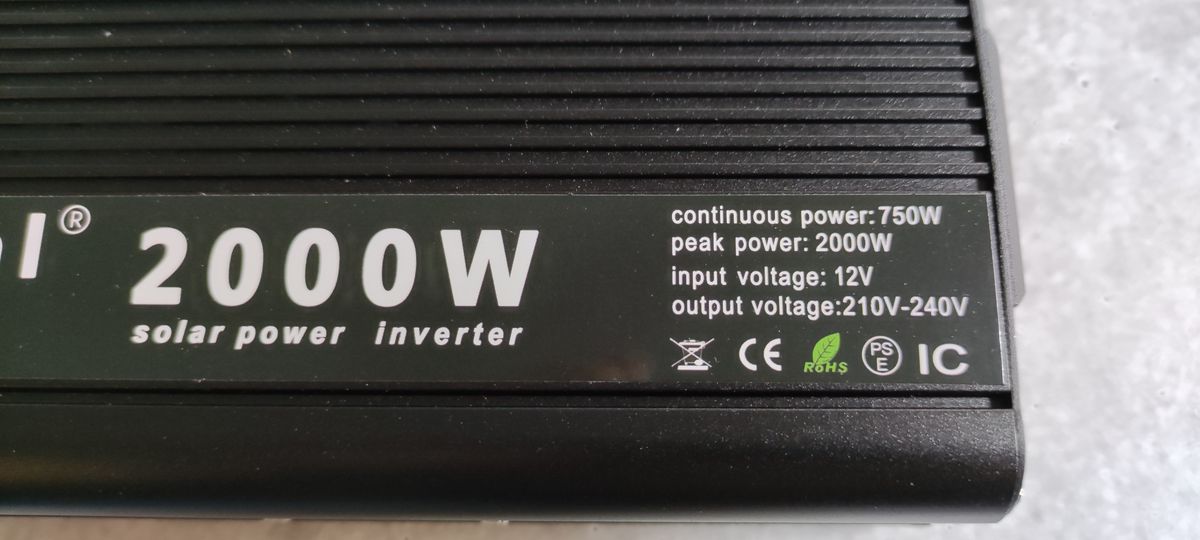Convertisseur de Tension 750W / 1500W 12V 220V Convertisseur 12V 230V LCD  2USB transformateur de Tension 12V 220V