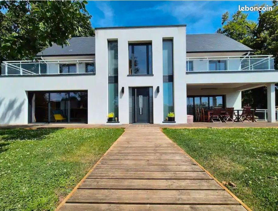 Maison 7 pièces 250 m² · à Caumont · 250 m² · 590 000 €