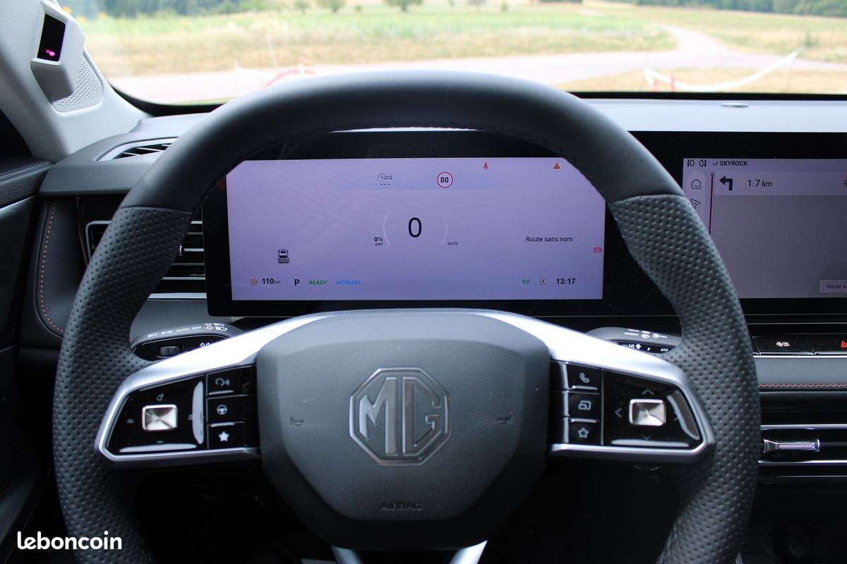 Mg HS LUXURY 224 CV HYBRID+ GPS 3D CAMÉRA 360° JA 19 USB I-COKPIT FULL LED BOITE AUTO (image 18)