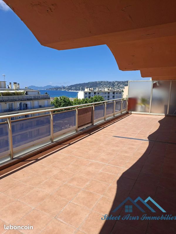 Appartement 2 pièces 50 m² · à Antibes · 50 m² · 345 000 €