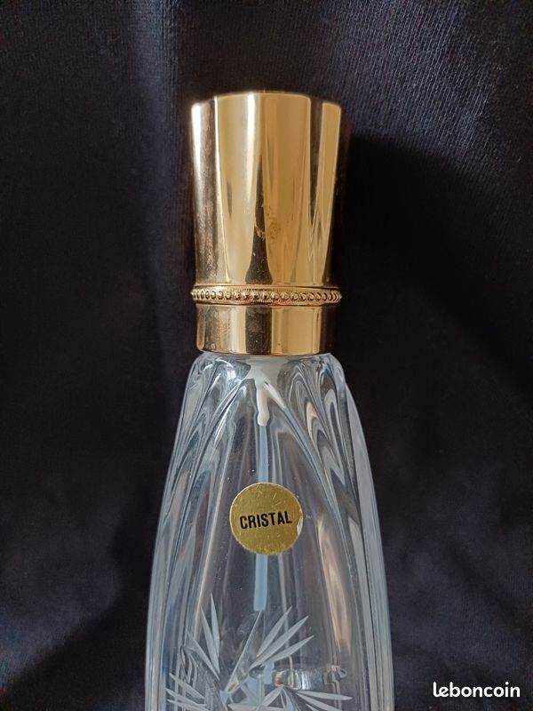 Ancien flacon de parfum en cristal. Fabriquer à la main (image 2)