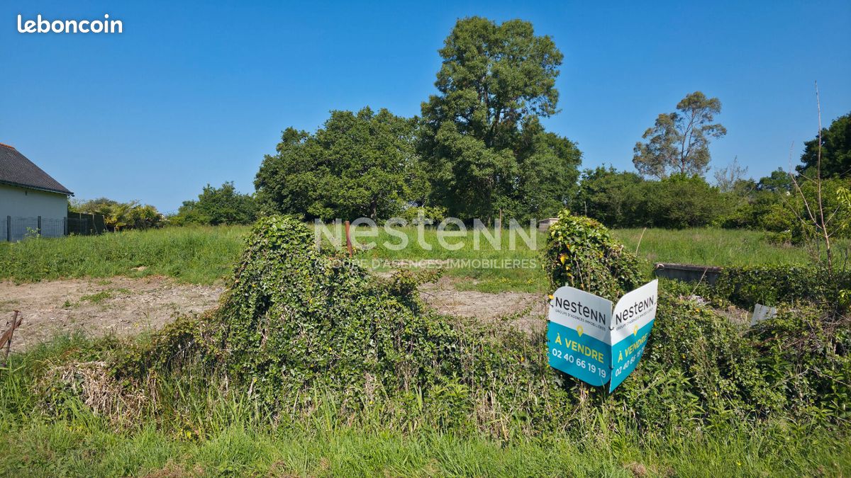 Terrain 1143 m² · à Saint-Joachim · 1 143 m² · 76 900 €