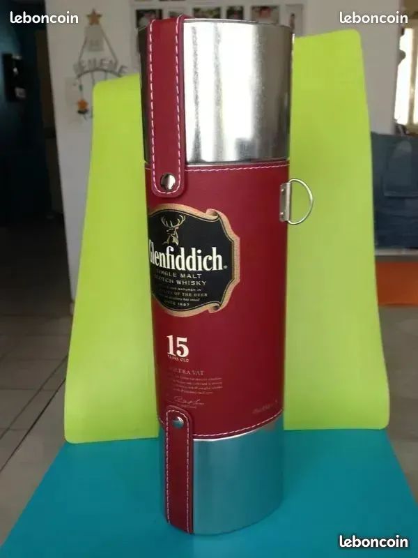 Boite (vide) de marque de Whisky.. (image 2)