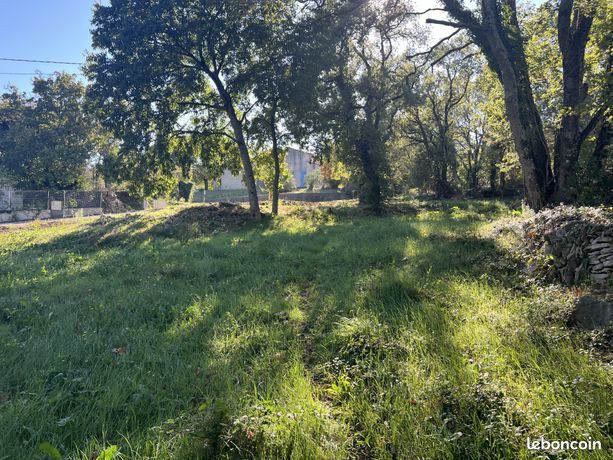 Terrain 1390 m² Salazac