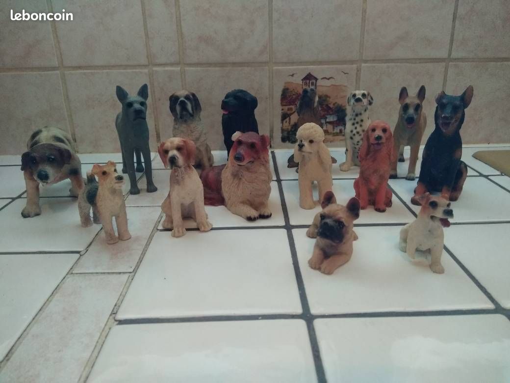 Chiens résine (image 1)