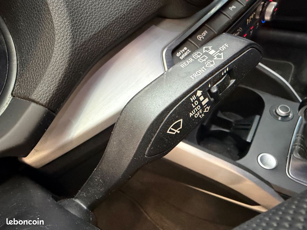 Audi Q2 35 TFSI 150Ch S-LINE INTERIEUR ET EXTERIEUR / BOITE AUTO / HISTORIQUE COMPLET AUDI / CAMERA DE RECUL / KEYLESS ACCESS / CLIM BI-ZONE (image 24)