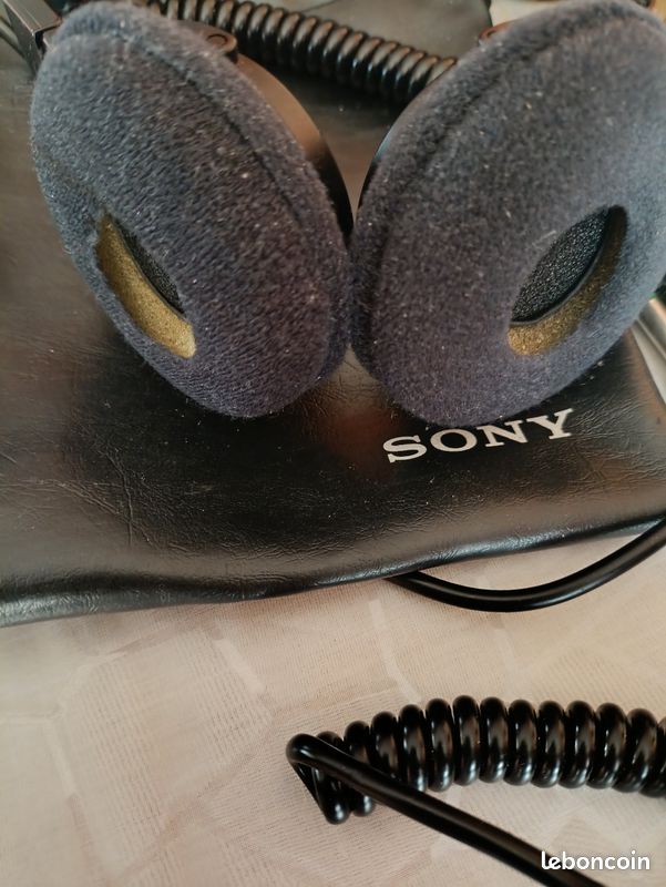Casque Sony MDR-ZX110 Noir | - Faites vos courses en ligne, on s'occupe du reste
