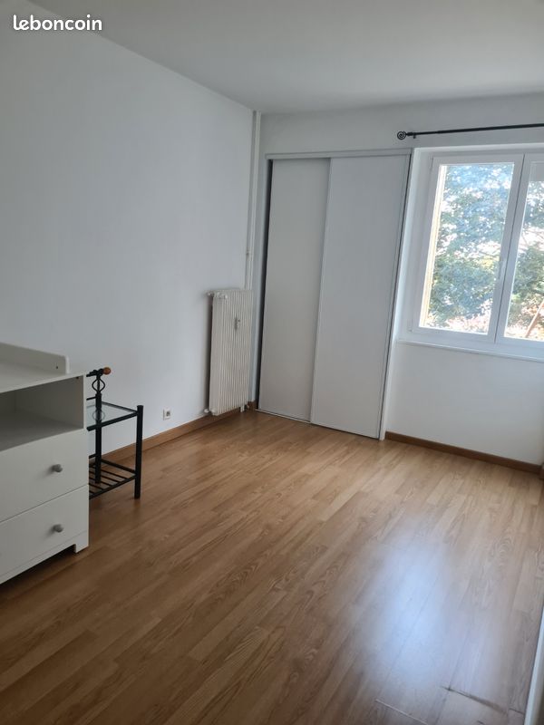 Appartement 4 pièces 80 m² · à Amiens · 80 m² · 1 050 €/mois