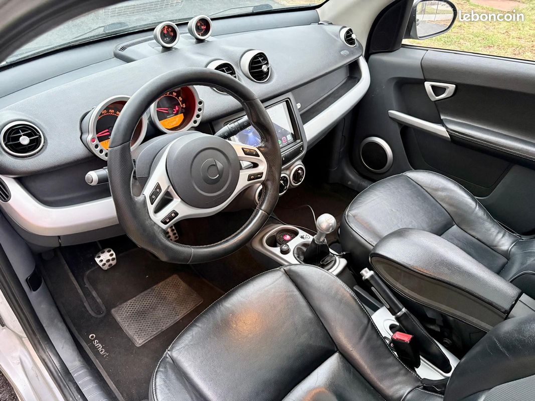 Smart Forfour 1.5 T 177ch BRABUS BVM - Toit Ouvrant Sièges Chauffant Bluetooth Jantes Alliages Apple CarPlay - Suivie et Garantie 12 mois (image 6)