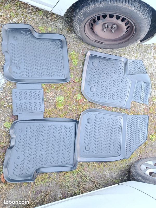 Tapis de voiture Sandero 2012-2021 (image 1)