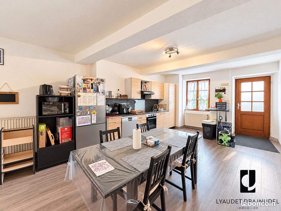 Maison 5 pièces 111 m² · à Saint-Symphorien-de-Lay · 111 m² · 120 000 €
