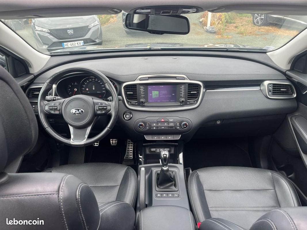 KIA SORENTO 2.2 crdi 200 isg premium 4x4 7 places (image 11)