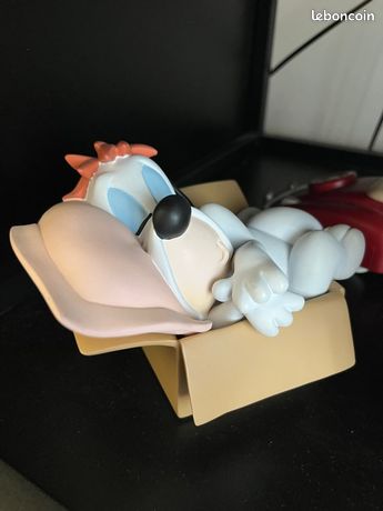 statuette en résine Droopy endormi oreiller vert Tex Avery Démons