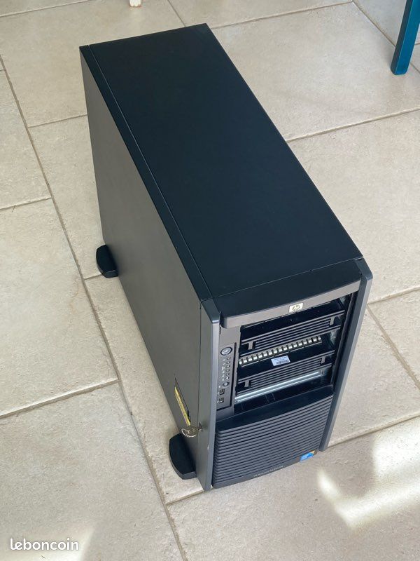 Serveur HP ProLiant ML350 G6 – 144 Go RAM / 12 Cœurs - Ordinateurs